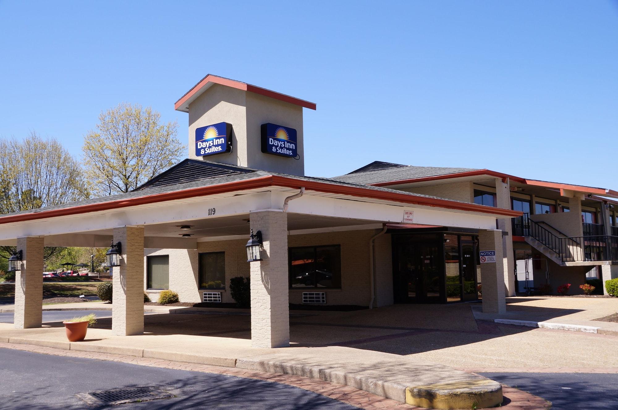 Days Inn & Suites By Wyndham Colonial Williamsburg Exterior photo