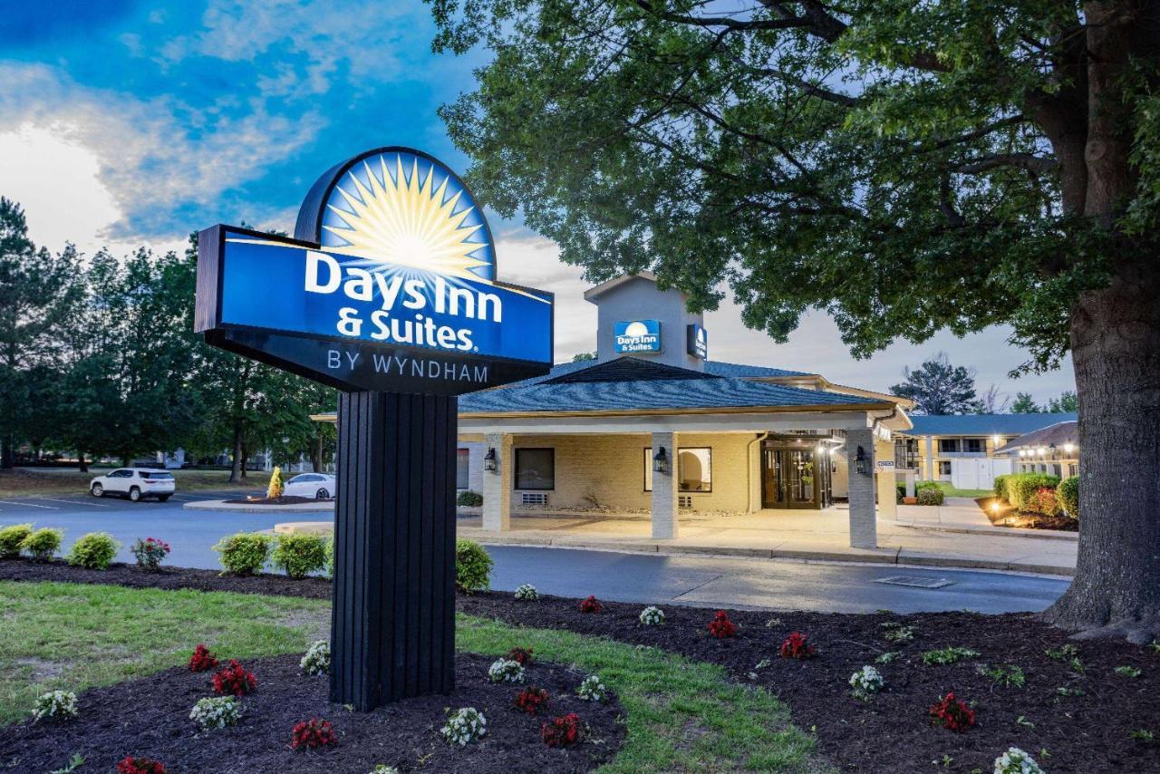 Days Inn & Suites By Wyndham Colonial Williamsburg Exterior photo